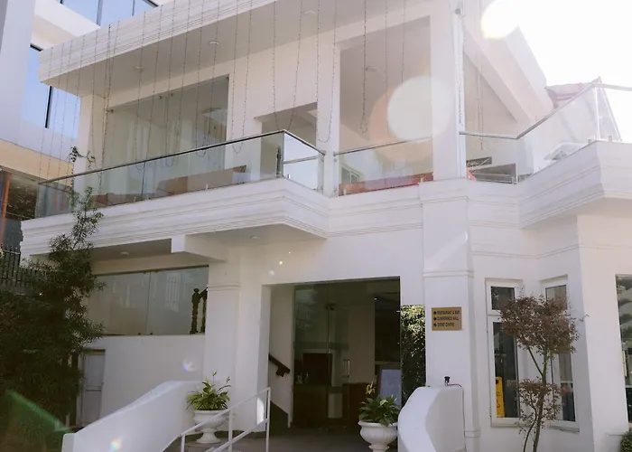 Aranya Boutique Hotel 4*