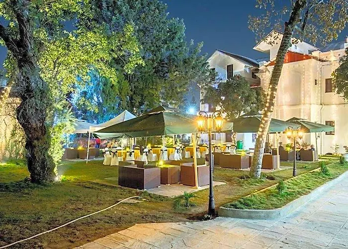 Hotel Aranya Boutique