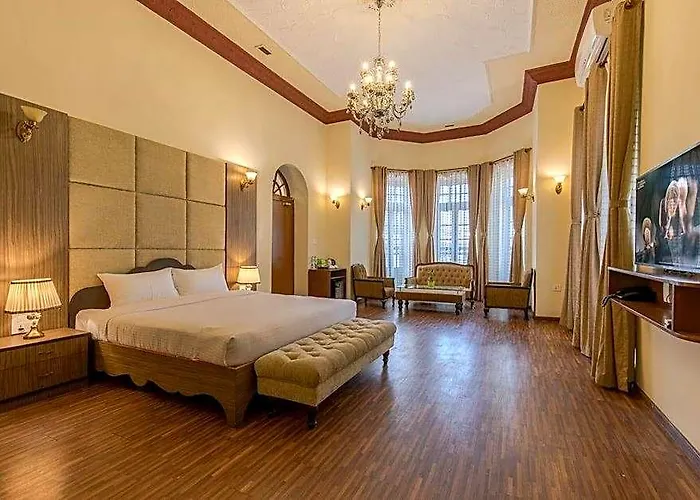 Aranya Boutique Hotel 4*